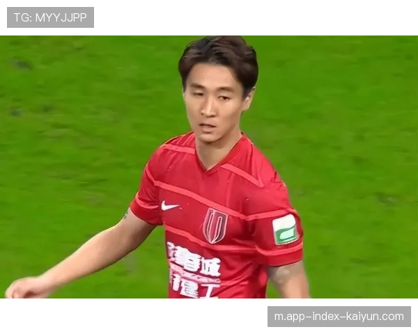 门前百米冲刺铲射 韦世豪用拼劲换来亚冠处子球 门前百米冲刺铲射 韦世豪用拼劲换来亚冠处子球